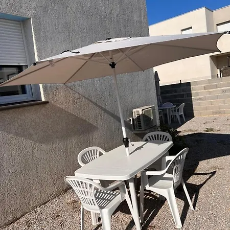 1er Etage Au Calme Διαμέρισμα